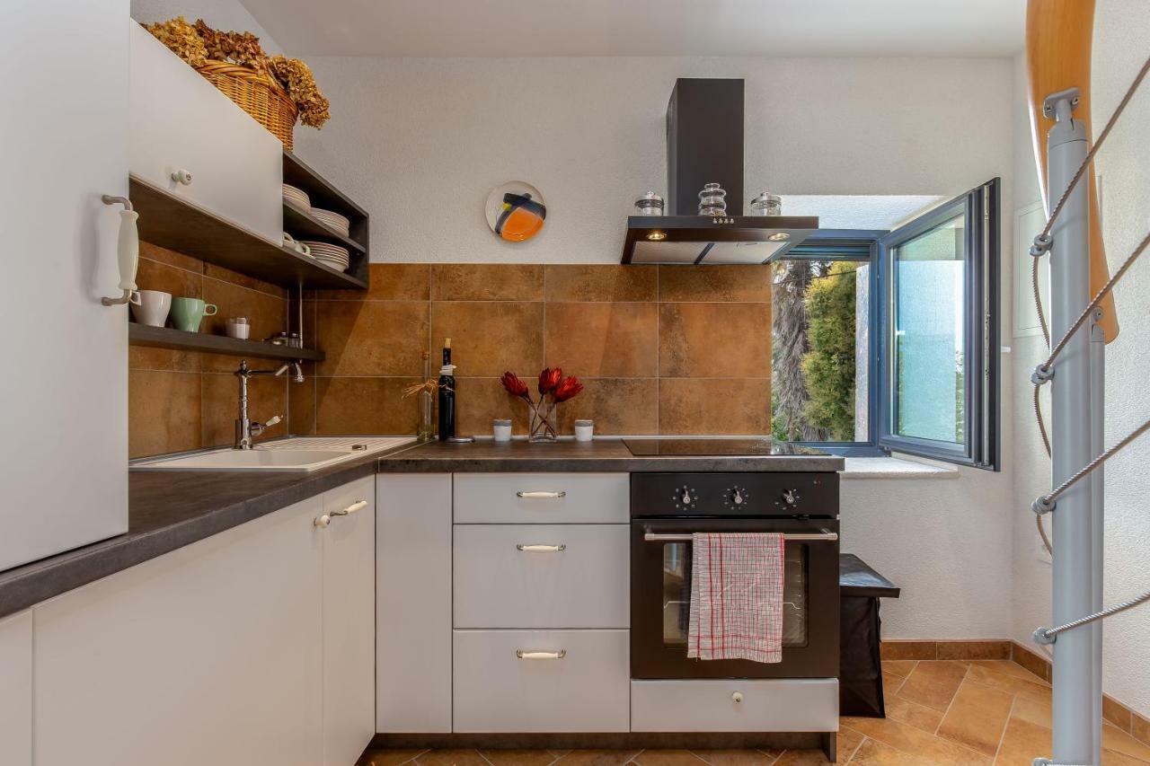 Tar-Vabriga Apartment Li מראה חיצוני תמונה
