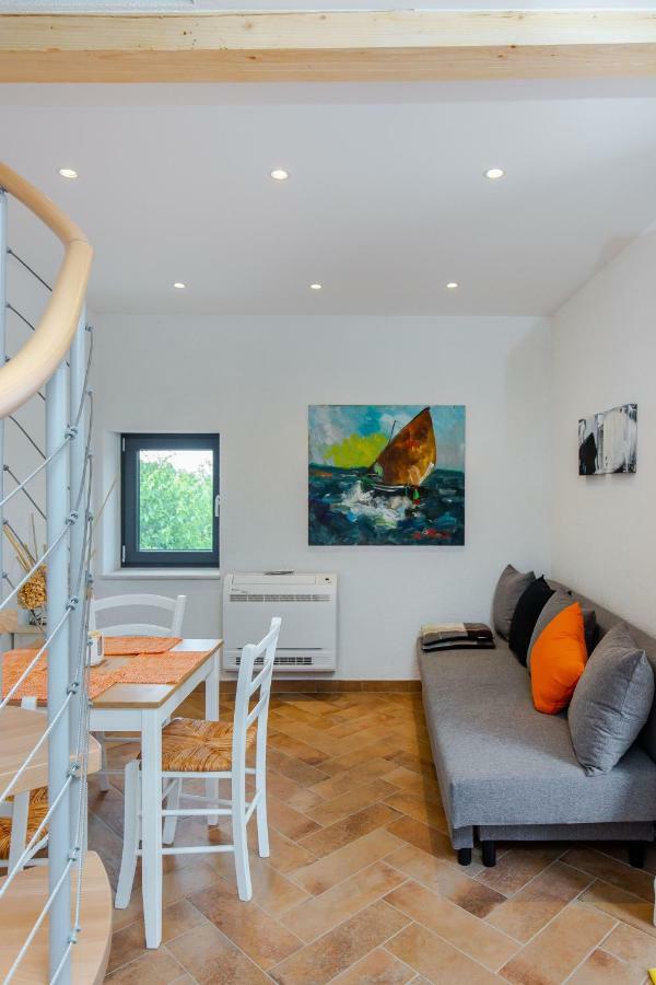 Tar-Vabriga Apartment Li מראה חיצוני תמונה